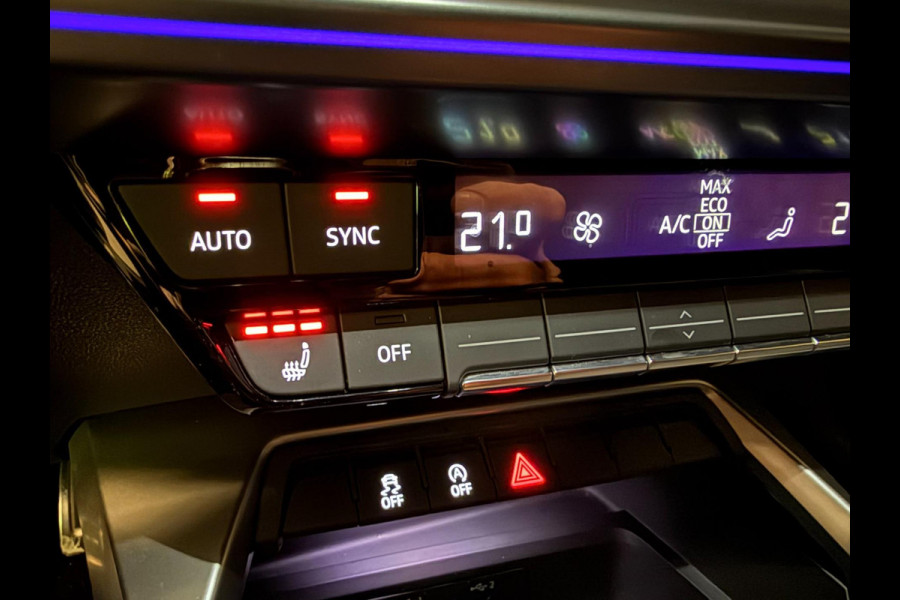 Audi A3 Limousine 35 TFSI 2X S-LINE BLACK-LINE V-COCKPIT/NAVI/DAB/CARPLAY/ECC/PDC/CRUISE///