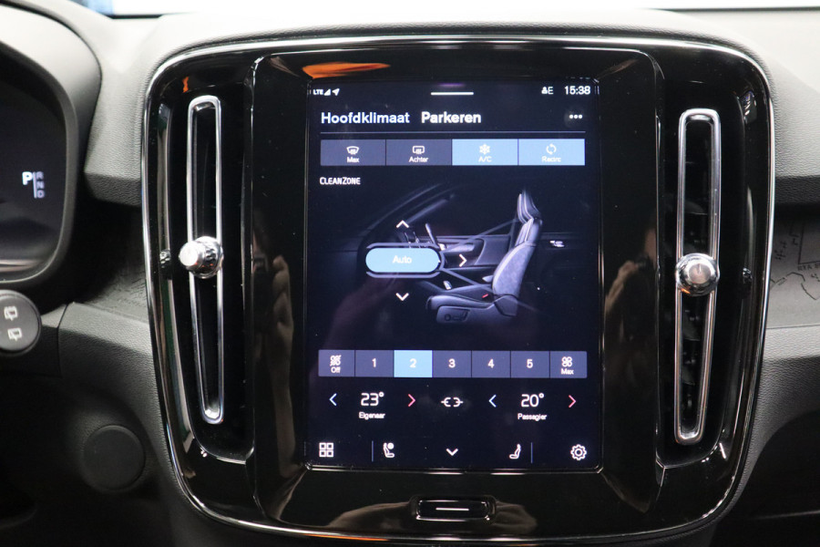 Volvo XC40 Single Motor Extended Range Plus 82 kWh ACC 20'' PDC Keyless Entry/Go