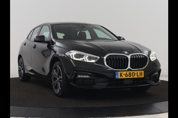 BMW 1-serie 118i Executive | Sport Line | Carplay | Sportstoelen | Full LED | Live Cockpit | Navigatie | Climate control | Parkeerhulp | Cruise control