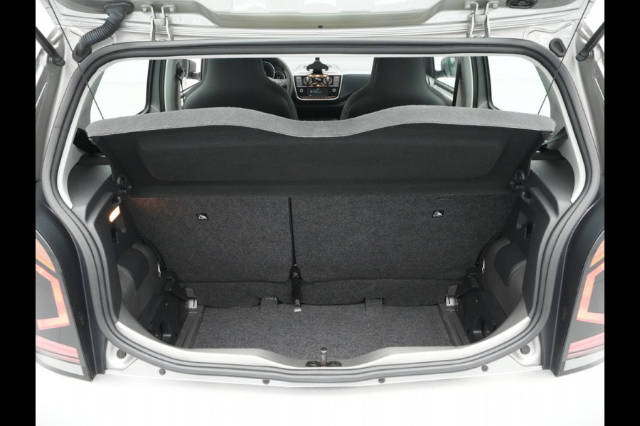 Volkswagen up! 1.0 BMT 60pk move up! Airco Dab Verwarmde spiegels Regensensor 259
