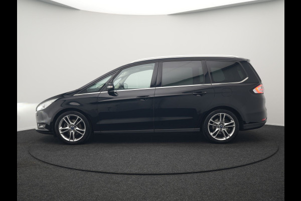 Ford Galaxy 2.0 Titanium 7-Persoons 241pk Dealer O.H. | Trekhaak Afn. | Panodak | Adaptive Cruise | Camera | Alcantara Sportstoelen Memory & Vewarmd | LED Koplampen | Keyless | Blis | Navigatie | DAB |