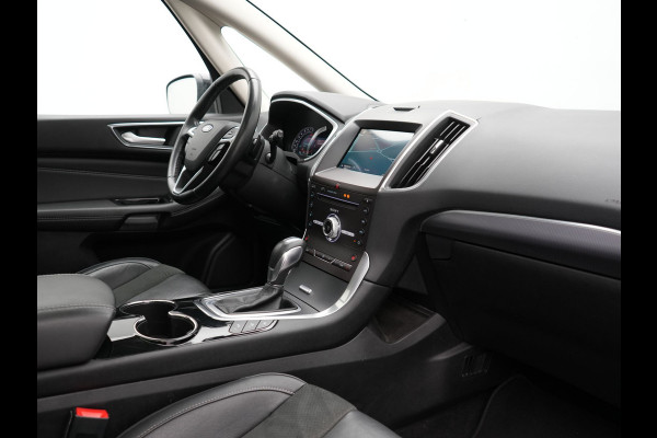 Ford Galaxy 2.0 Titanium 7-Persoons 241pk Dealer O.H. | Trekhaak Afn. | Panodak | Adaptive Cruise | Camera | Alcantara Sportstoelen Memory & Vewarmd | LED Koplampen | Keyless | Blis | Navigatie | DAB |