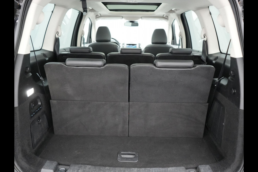 Ford Galaxy 2.0 Titanium 7-Persoons 241pk Dealer O.H. | Trekhaak Afn. | Panodak | Adaptive Cruise | Camera | Alcantara Sportstoelen Memory & Vewarmd | LED Koplampen | Keyless | Blis | Navigatie | DAB |