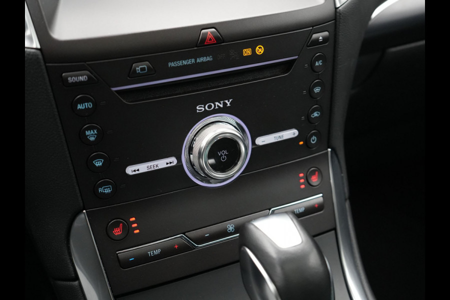 Ford Galaxy 2.0 Titanium 7-Persoons 241pk Dealer O.H. | Trekhaak Afn. | Panodak | Adaptive Cruise | Camera | Alcantara Sportstoelen Memory & Vewarmd | LED Koplampen | Keyless | Blis | Navigatie | DAB |