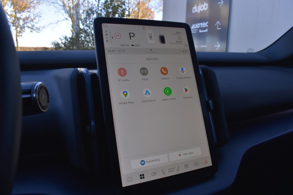 Volvo EX30 Twin Motor Performance 428PK Ultra 69 kWh | SoH 98,5% | 20'' Heico | Panodak | 1e eigenaar | 360 Camera | Stoelverwarming