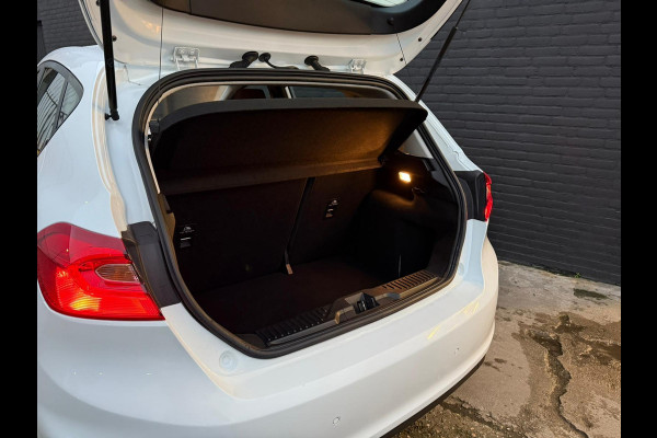 Ford Fiesta 1.1 Trend NAVI| CARPLAY | PDC | AIRCO | ELEK RAMEN | NWE APK