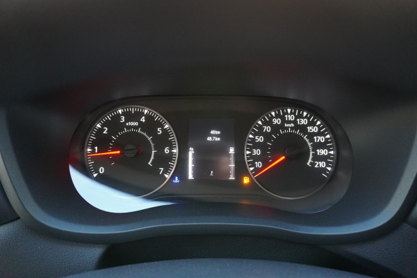 Renault Master T35 2.3 dCi 165PK Dubbel lucht Meubelbak + laadklep nr. V104 | Airco | Cruise | Navi