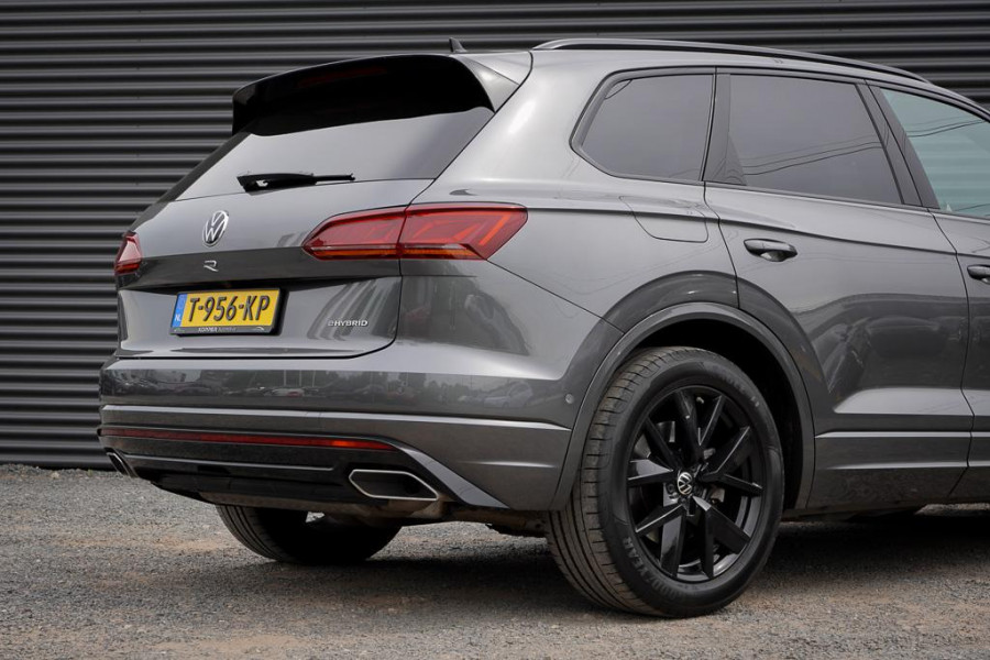 Volkswagen Touareg 3.0 TSi 4MOTION R / Pano / Luchtvering / Incl BTW / ACC