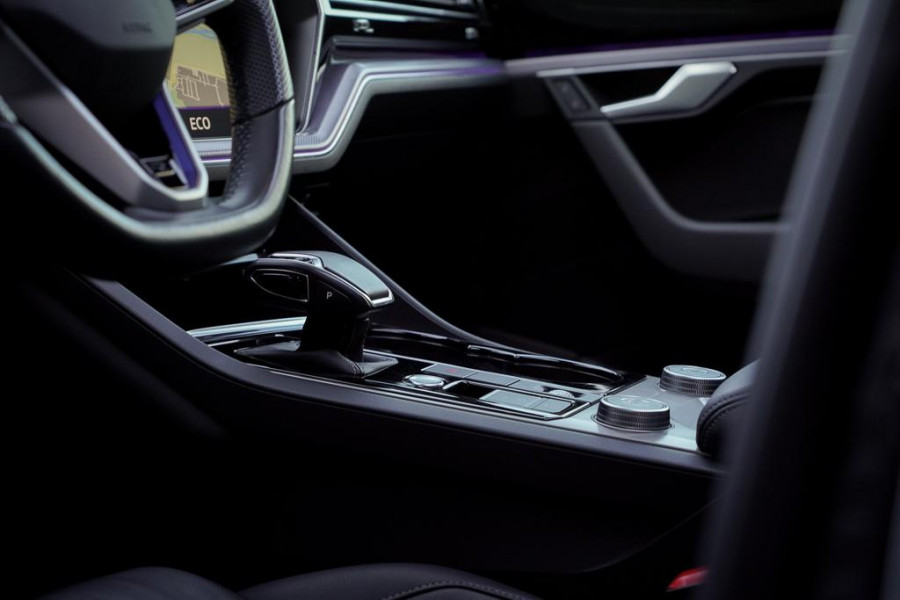 Volkswagen Touareg 3.0 TSi 4MOTION R / Pano / Luchtvering / Incl BTW / ACC