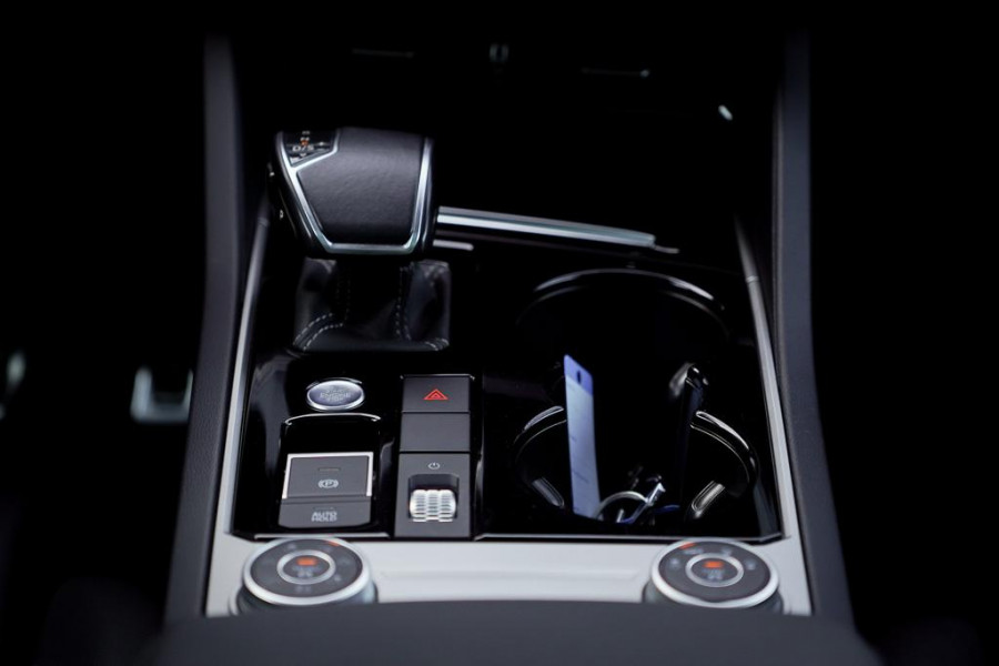 Volkswagen Touareg 3.0 TSi 4MOTION R / Pano / Luchtvering / Incl BTW / ACC