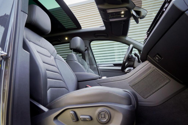 Volkswagen Touareg 3.0 TSi 4MOTION R / Pano / Luchtvering / Incl BTW / ACC