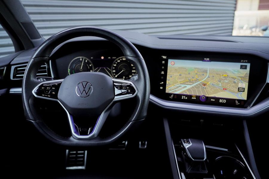 Volkswagen Touareg 3.0 TSi 4MOTION R / Pano / Luchtvering / Incl BTW / ACC