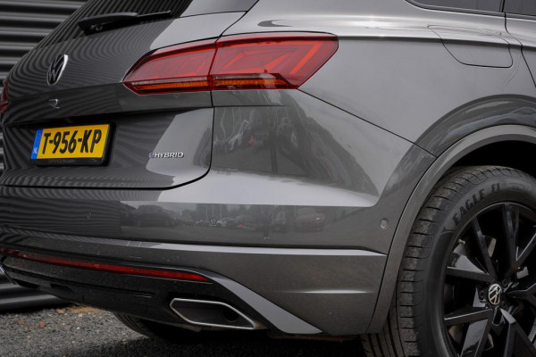 Volkswagen Touareg 3.0 TSi 4MOTION R / Pano / Luchtvering / Incl BTW / ACC