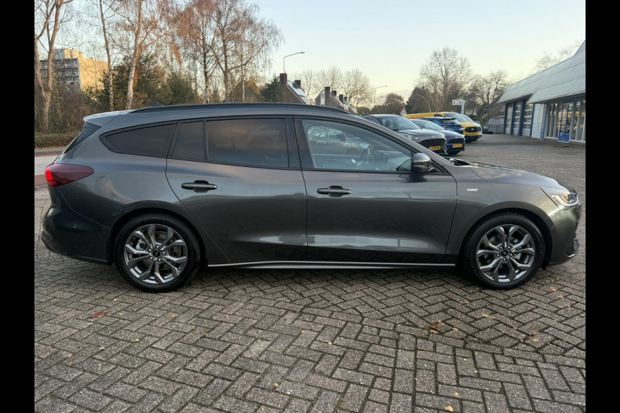 Ford FOCUS Wagon 1.0 EcoBoost Hybrid ST Line X 155pk | Trekhaak afneembaar | Panoramadak | Bang&Olufsen | Adaptive cruise control | Winter Pack | All season banden | Camera