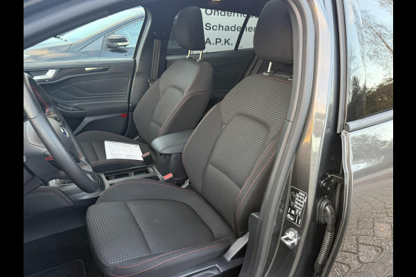 Ford FOCUS Wagon 1.0 EcoBoost Hybrid ST Line X 155pk | Trekhaak afneembaar | Panoramadak | Bang&Olufsen | Adaptive cruise control | Winter Pack | All season banden | Camera