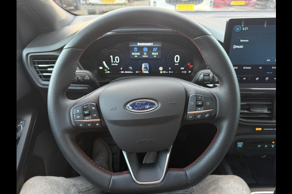 Ford FOCUS Wagon 1.0 EcoBoost Hybrid ST Line X 155pk | Trekhaak afneembaar | Panoramadak | Bang&Olufsen | Adaptive cruise control | Winter Pack | All season banden | Camera