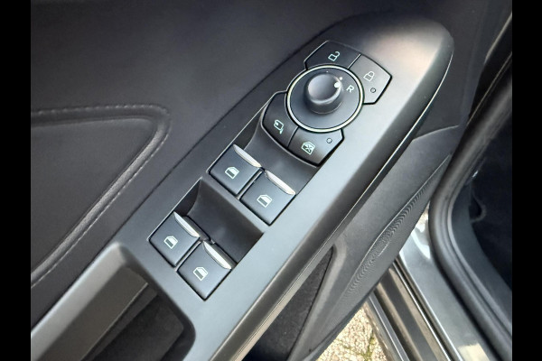 Ford FOCUS Wagon 1.0 EcoBoost Hybrid ST Line X 155pk | Trekhaak afneembaar | Panoramadak | Bang&Olufsen | Adaptive cruise control | Winter Pack | All season banden | Camera