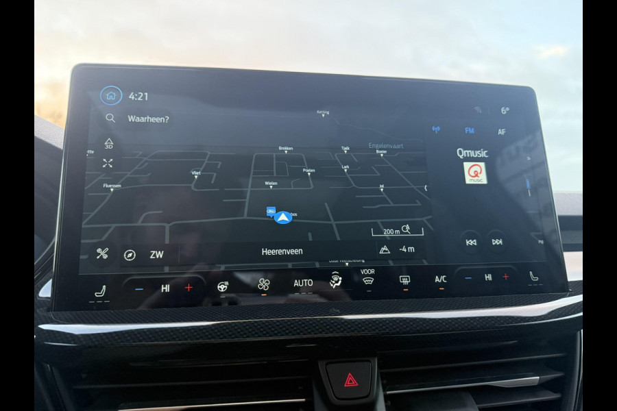 Ford FOCUS Wagon 1.0 EcoBoost Hybrid ST Line X 155pk | Trekhaak afneembaar | Panoramadak | Bang&Olufsen | Adaptive cruise control | Winter Pack | All season banden | Camera