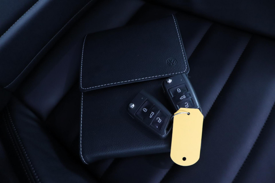 Volkswagen GOLF Variant 1.5 TSI Comfortline Business|Pano|LED|Stoelverwarming