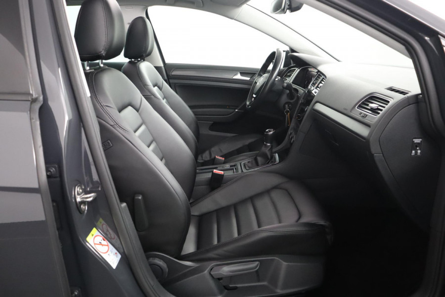 Volkswagen GOLF Variant 1.5 TSI Comfortline Business|Pano|LED|Stoelverwarming