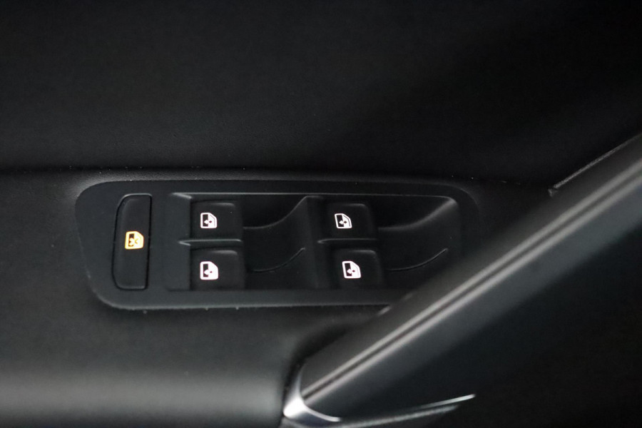 Volkswagen GOLF Variant 1.5 TSI Comfortline Business|Pano|LED|Stoelverwarming