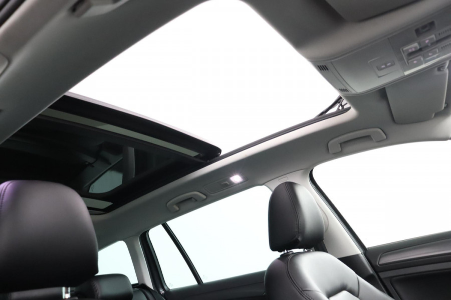 Volkswagen GOLF Variant 1.5 TSI Comfortline Business|Pano|LED|Stoelverwarming