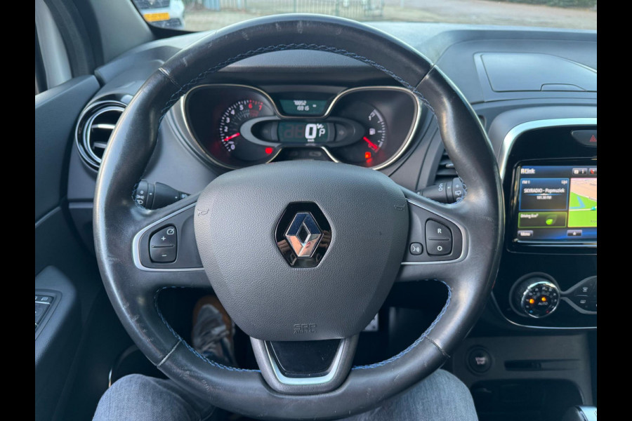Renault Captur TCe 150 EDC Version S Trekhaak / Alcantara bekleding / Navi / P-sensor + camera / Full LED
