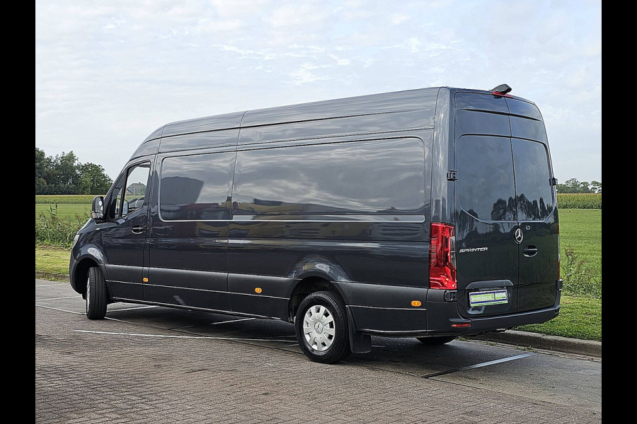Mercedes-Benz Sprinter 315 L3H2 Mbux + Navi Automaat Airco Camera 3-Zits/ Leer 1e Eigenaar Euro6!