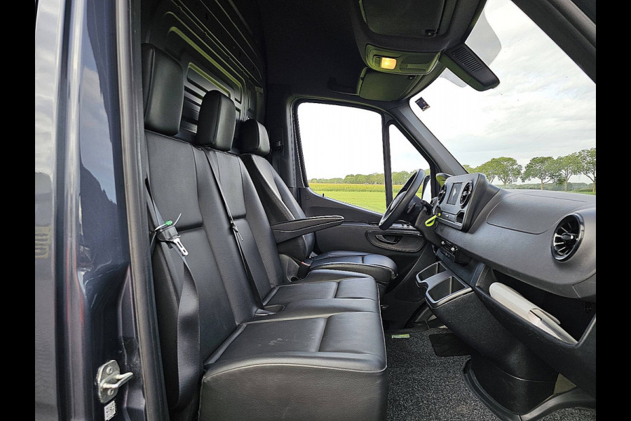 Mercedes-Benz Sprinter 315 L3H2 Mbux + Navi Automaat Airco Camera 3-Zits/ Leer 1e Eigenaar Euro6!