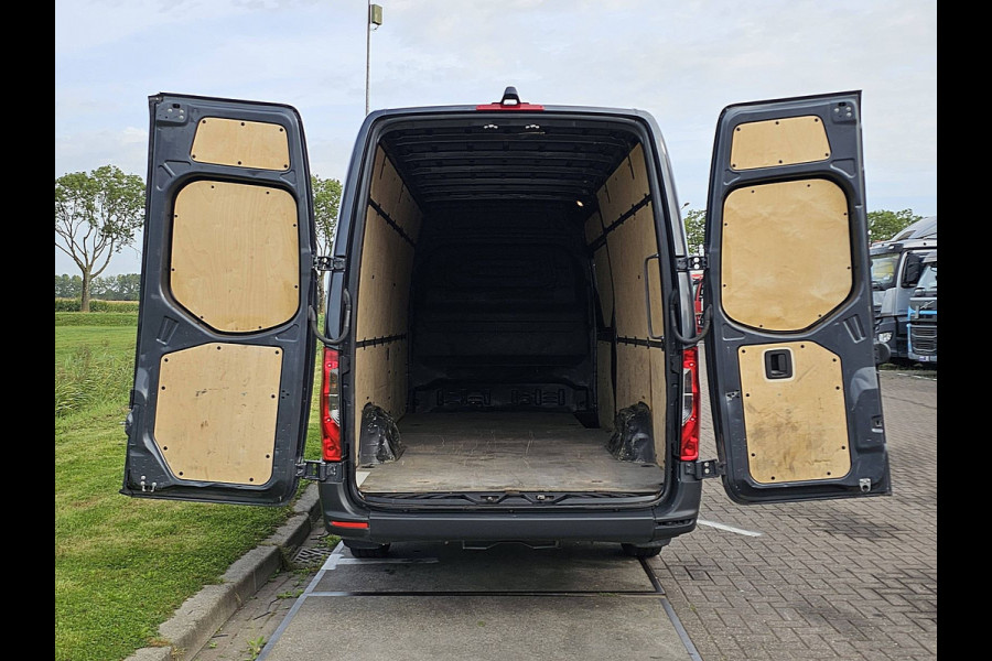 Mercedes-Benz Sprinter 315 L3H2 Mbux + Navi Automaat Airco Camera 3-Zits/ Leer 1e Eigenaar Euro6!