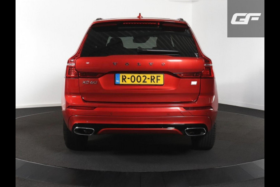 Volvo XC60 2.0 Recharge T6 AWD R-Design Pano H/K HUD Trekh.
