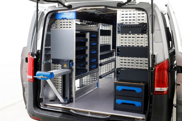 Mercedes-Benz Vito 114 CDI 136pk Compact 9G Automaat 2x Schuifdeur/LED/Camera/Inrichting 07-2022