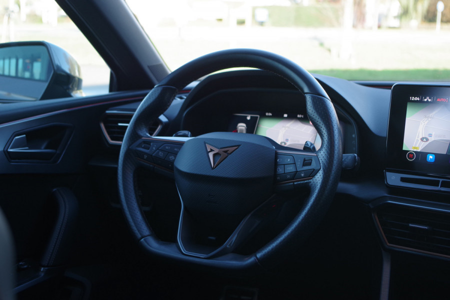 CUPRA Leon 1.4 e-Hybrid 204 PK Performance PHEV, Panoramadak, Kuipstoelen, Adap. Cruise Control