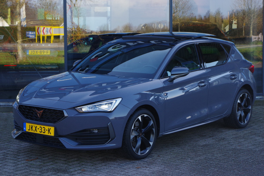 CUPRA Leon 1.4 e-Hybrid 204 PK Performance PHEV, Panoramadak, Kuipstoelen, Adap. Cruise Control