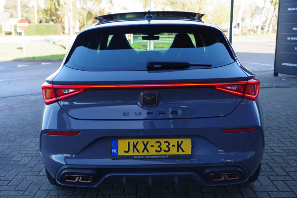CUPRA Leon 1.4 e-Hybrid 204 PK Performance PHEV, Panoramadak, Kuipstoelen, Adap. Cruise Control