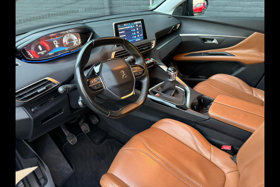 Peugeot 5008 1.2 PureTech Blue Lease Executive CARPLAY | PDC | LEDER |TREKHAAK | AIRCO | NWE APK