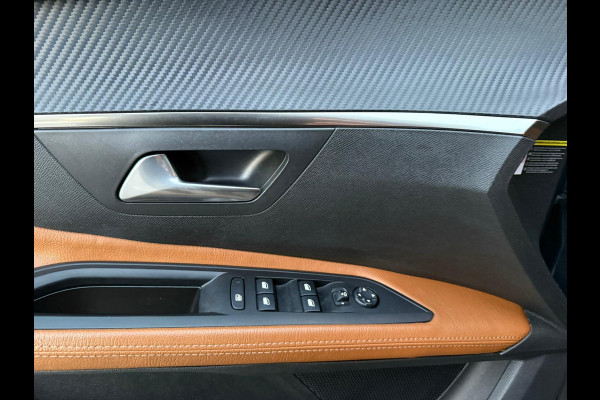 Peugeot 5008 1.2 PureTech Blue Lease Executive CARPLAY | PDC | LEDER |TREKHAAK | AIRCO | NWE APK