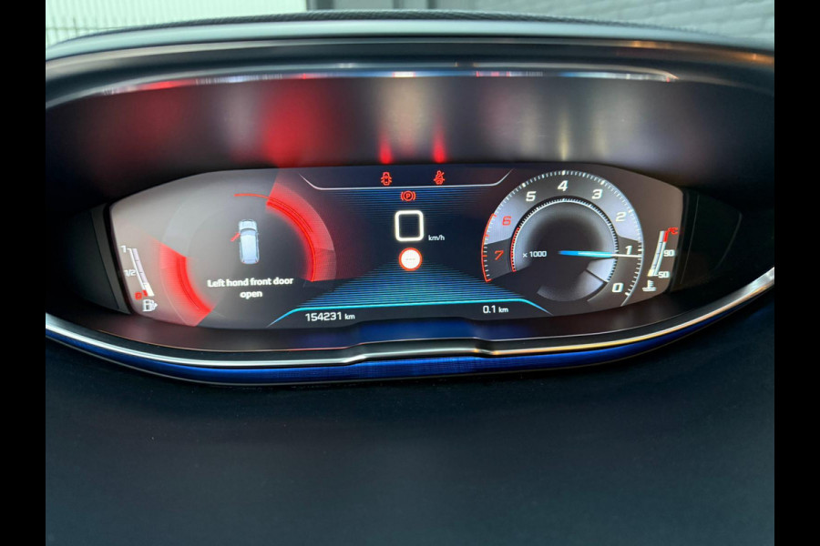Peugeot 5008 1.2 PureTech Blue Lease Executive CARPLAY | PDC | LEDER |TREKHAAK | AIRCO | NWE APK