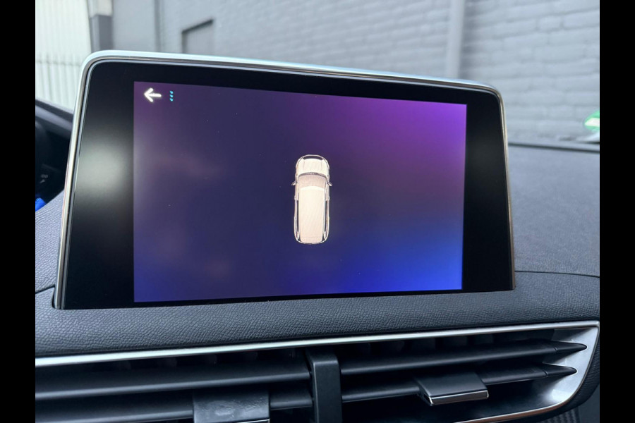 Peugeot 5008 1.2 PureTech Blue Lease Executive CARPLAY | PDC | LEDER |TREKHAAK | AIRCO | NWE APK