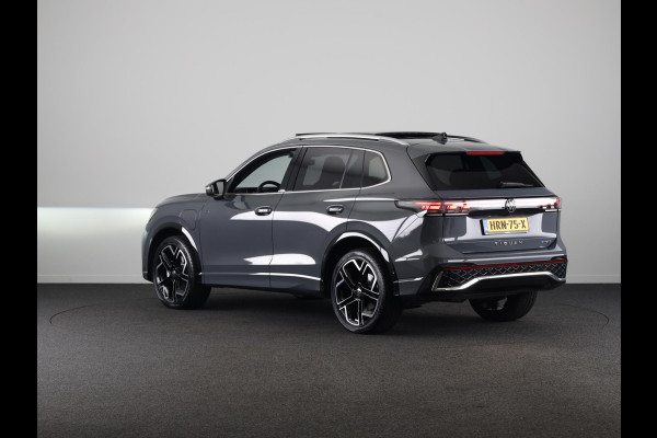 Volkswagen Tiguan 1.5 eHybrid R-Line Edition 204 PK PHEV | Panorama dak | Comfort pakket | Navigatie | Parkeer camera |