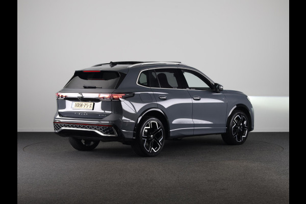 Volkswagen Tiguan 1.5 eHybrid R-Line Edition 204 PK PHEV | Panorama dak | Comfort pakket | Navigatie | Parkeer camera |