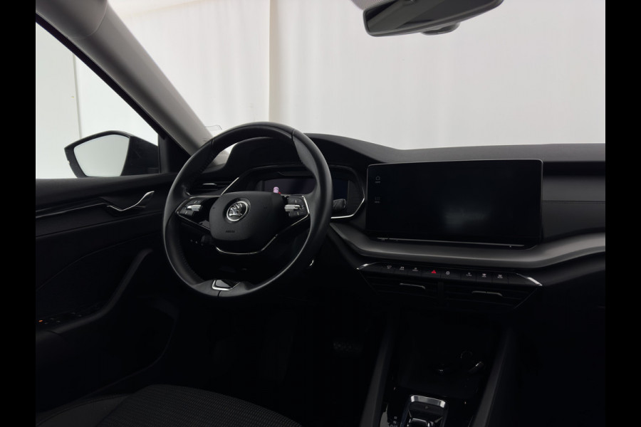 Škoda Octavia Combi 1.4 TSI iV PHEV Business Edition (INCL.BTW) *FULL-LED | DIGI-COCKPIT | NAVI-FULLMAP | COMFORT-SEATS | KEYLESS | ECC | PDC | CRUISE | 18''ALU*