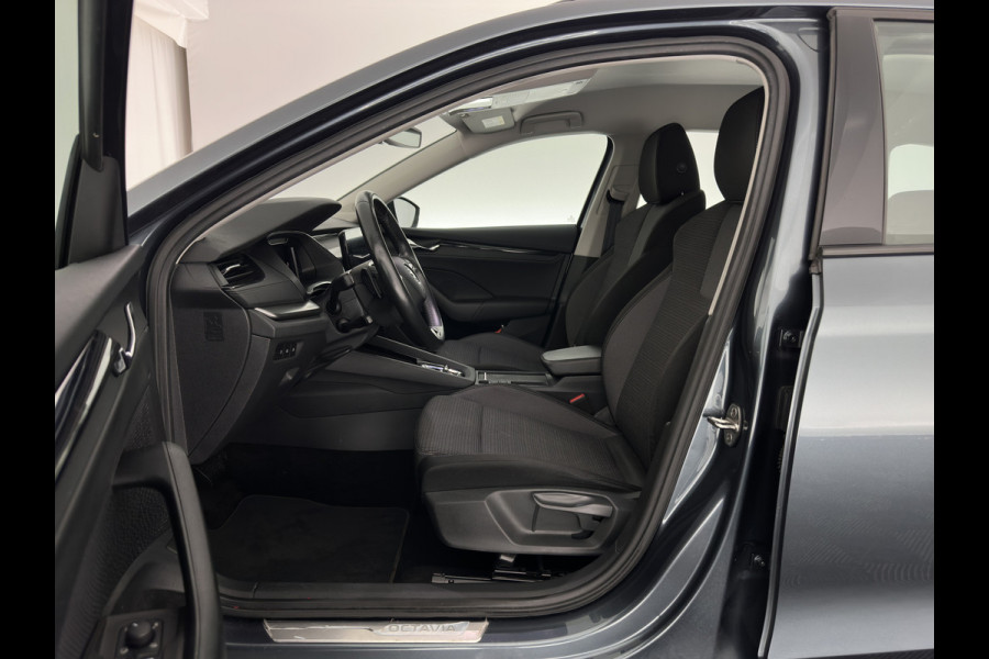 Škoda Octavia Combi 1.4 TSI iV PHEV Business Edition (INCL.BTW) *FULL-LED | DIGI-COCKPIT | NAVI-FULLMAP | COMFORT-SEATS | KEYLESS | ECC | PDC | CRUISE | 18''ALU*