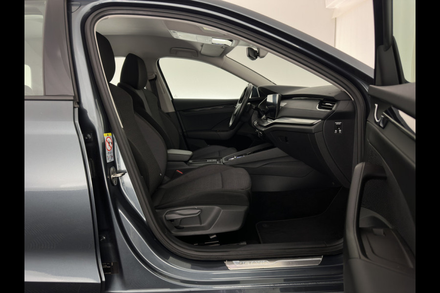 Škoda Octavia Combi 1.4 TSI iV PHEV Business Edition (INCL.BTW) *FULL-LED | DIGI-COCKPIT | NAVI-FULLMAP | COMFORT-SEATS | KEYLESS | ECC | PDC | CRUISE | 18''ALU*