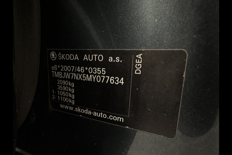 Škoda Octavia Combi 1.4 TSI iV PHEV Business Edition (INCL.BTW) *FULL-LED | DIGI-COCKPIT | NAVI-FULLMAP | COMFORT-SEATS | KEYLESS | ECC | PDC | CRUISE | 18''ALU*