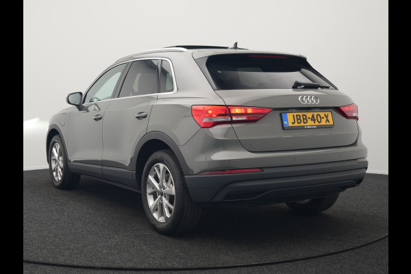 Audi Q3 45 TFSI e edition Plug In Hybrid 245pk Dealer O.H PHEV | Panodak | Camera | Cruise Control | Alcantara Sportstoelen Verwarmd | Navigatie | Virtual | DAB |