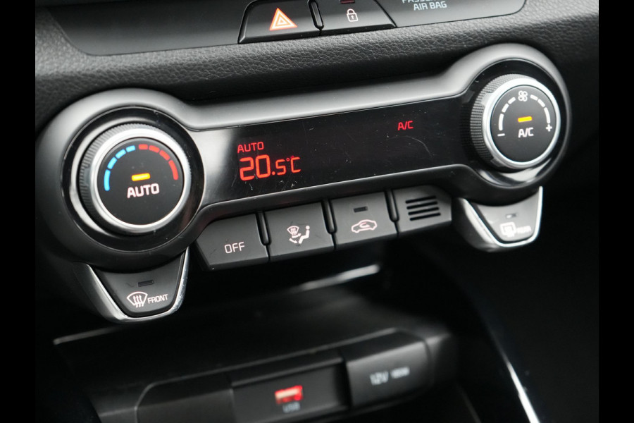 Kia Stonic 1.0 T-GDi MHEV DynamicLine 101pk Dealer O.H. | Apple Carplay | Stoelen & Stuur Verwarmd | Cruise Control | DAB | Pilot Assist |