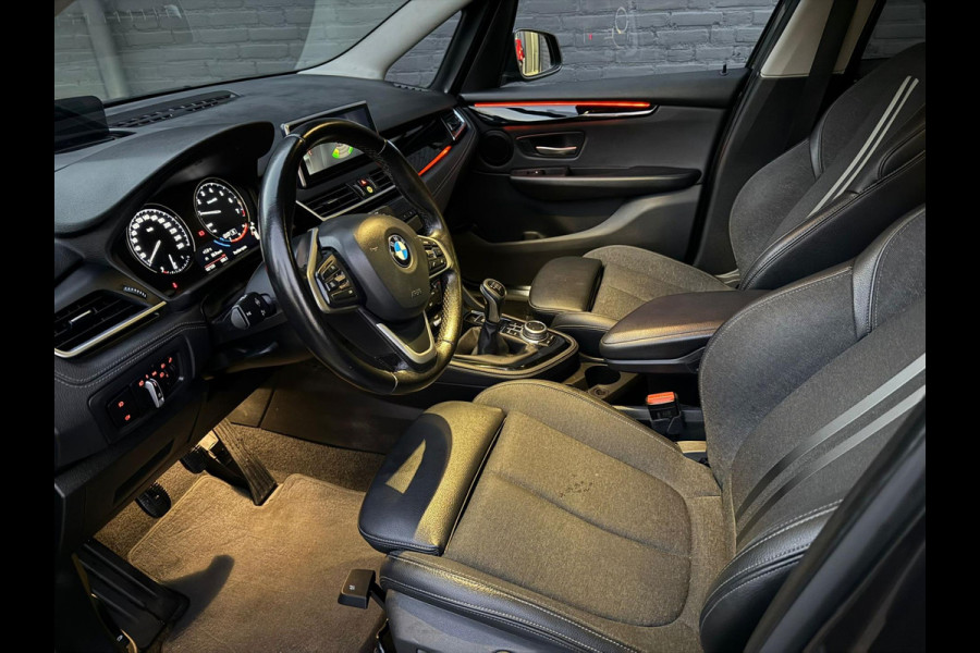 BMW 2 Serie Gran Tourer 216i 7p. High Executive NAVI | CARPLAY | PDC | KEYLESS | CRUISE | NWE APK