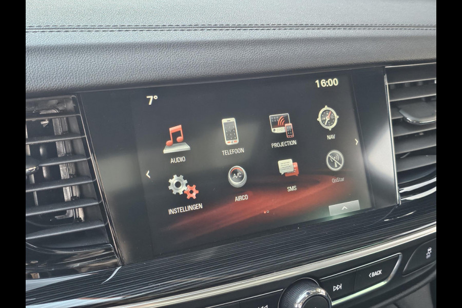 Opel Insignia Grand Sport 1.5 Turbo Innovation Leder | Stuurwielverwarming | verwarmde stoelen v + a | afneembare trekhaak | Panoramadak | Zeer luxe uitvoering! Etc.