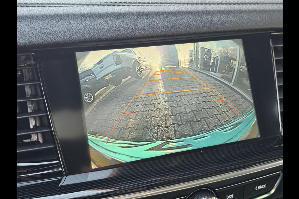 Opel Insignia Grand Sport 1.5 Turbo Innovation Leder | Stuurwielverwarming | verwarmde stoelen v + a | afneembare trekhaak | Panoramadak | Zeer luxe uitvoering! Etc.